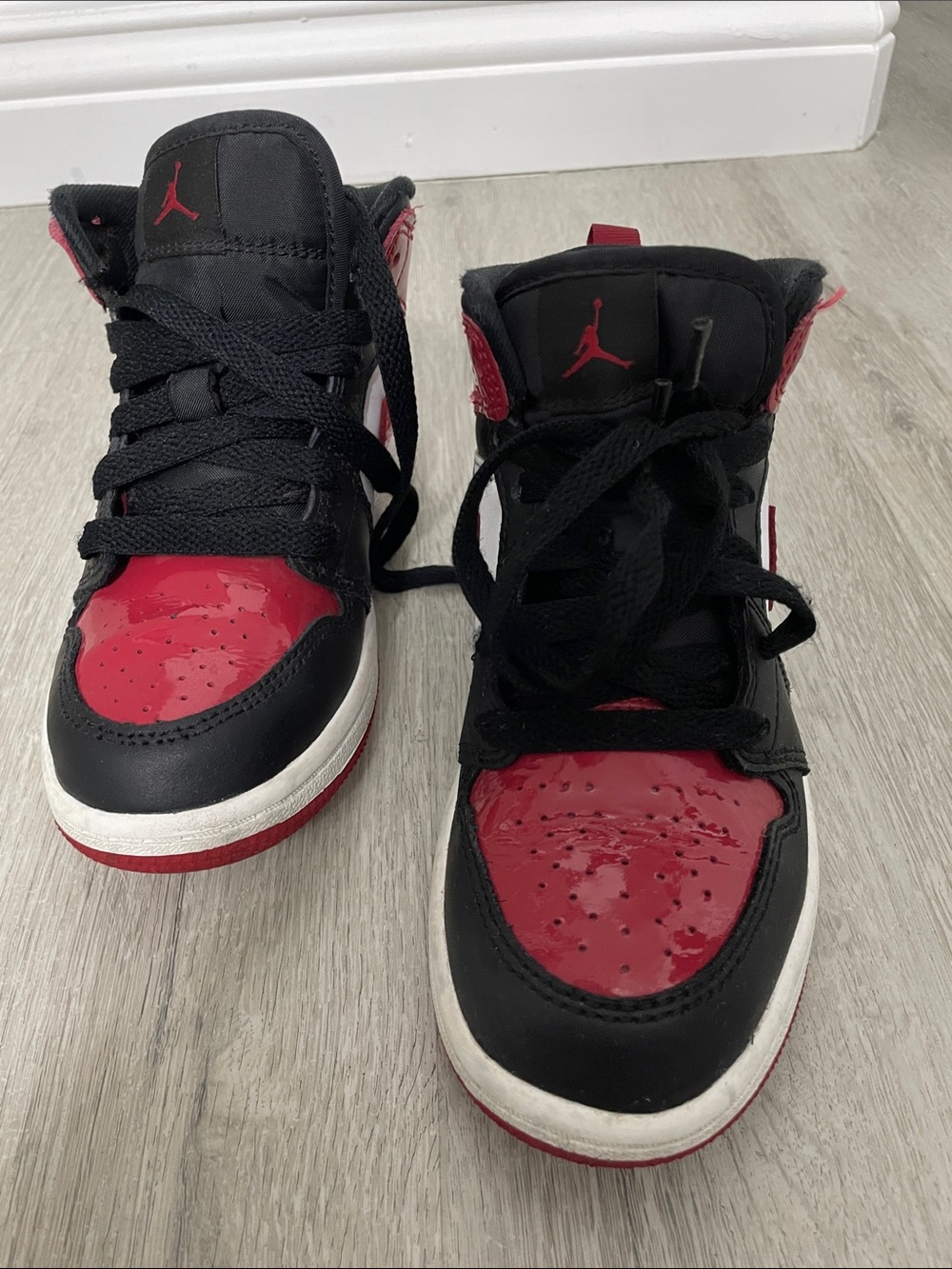 Jordan Kids' High-Top Sneakers in Black and Red